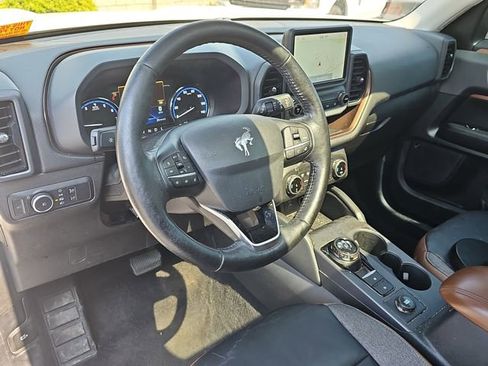 Used 2022 Ford Bronco Sport Outer Banks w/ Tech Package AWD/4WD image 11