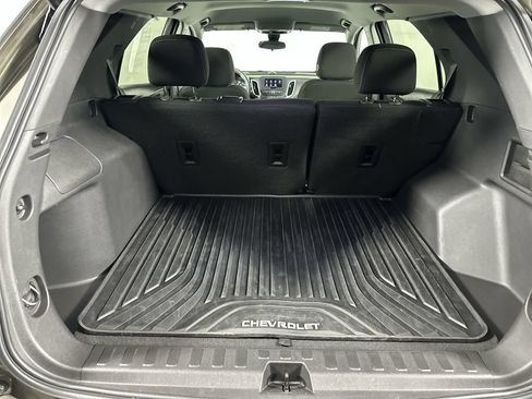 Used 2023 Chevrolet Equinox LT FWD image 27