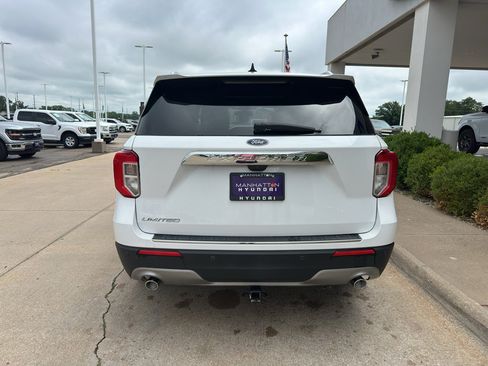 Used 2023 Ford Explorer Limited w/ Equipment Group 301A RWD image 9