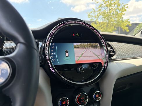 Used 2022 MINI Cooper 4-Door Hardtop FWD image 25