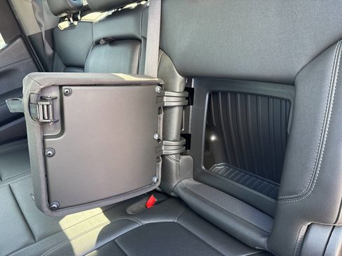 Used 2019 Chevrolet Silverado 1500 LT Trail Boss AWD/4WD image 25