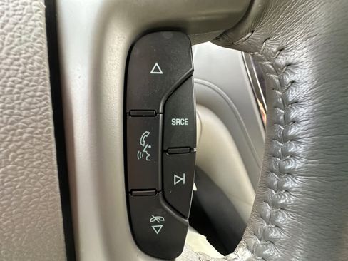 Used 2017 Buick Enclave Leather FWD image 28