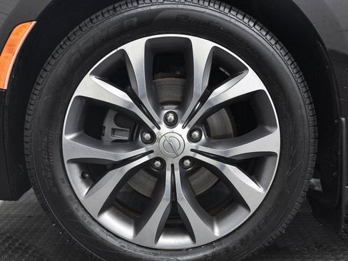 Used 2017 Chrysler Pacifica Limited image 9