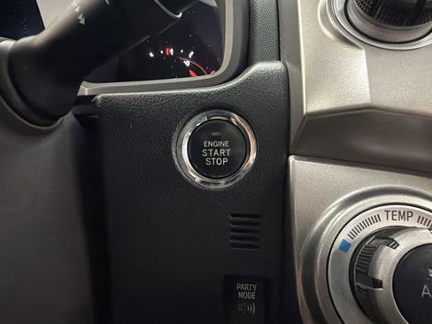 Used 2010 Toyota 4Runner Limited RWD image 27