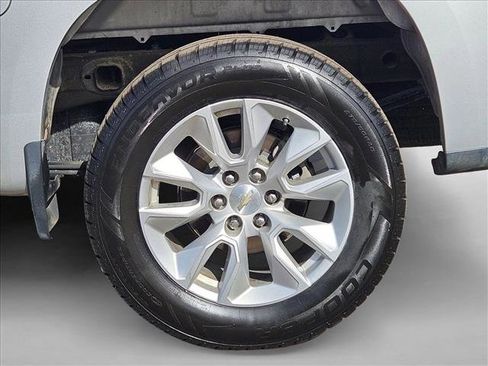 Used 2022 Chevrolet Silverado 1500 Custom w/ Safety Confidence Package image 18