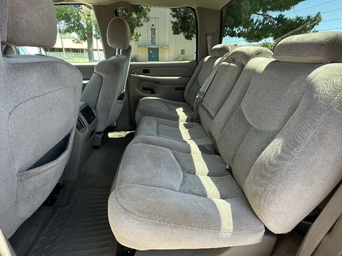 Used 2007 GMC Sierra 2500 SLE w/ Heavy-Duty Power Package RWD image 13