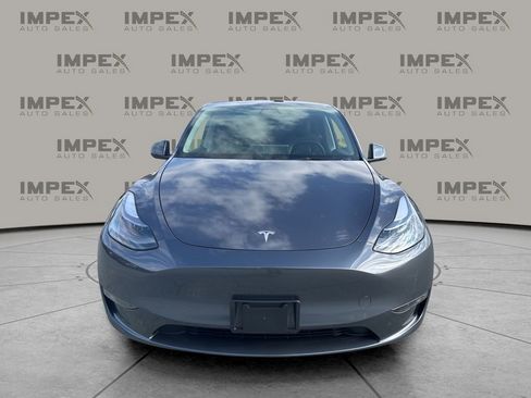 Used 2023 Tesla Model Y Long Range image 8