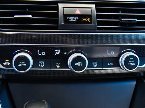 Used 2018 Honda Accord Sport image 24