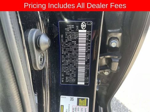 Used 2024 Toyota Corolla LE FWD image 35