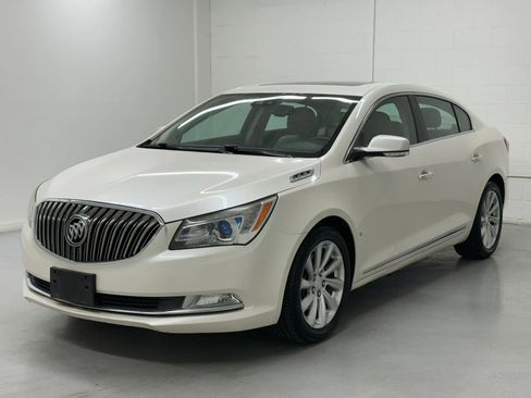 Used 2014 Buick LaCrosse Leather w/ Driver Confidence Package image 4