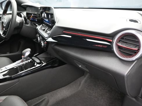 New 2026 Chevrolet Trax RS w/ Sunroof Package FWD image 23