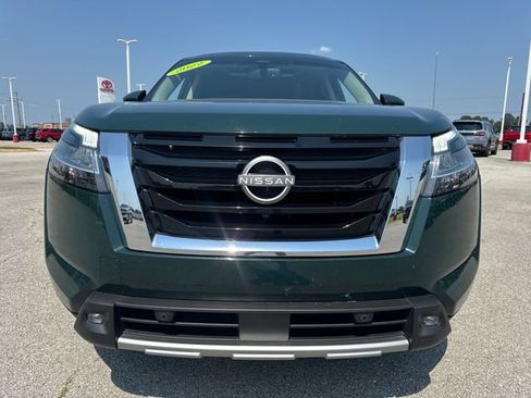Used 2022 Nissan Pathfinder SL w/ SL Premium Package FWD image 10