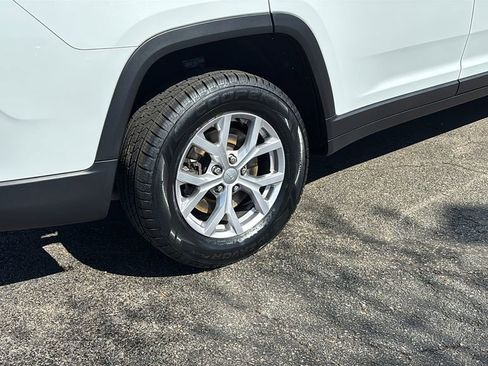 Used 2021 Jeep Grand Cherokee L Limited image 8