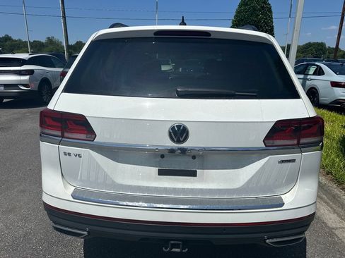 Used 2023 Volkswagen Atlas SE AWD/4WD image 3