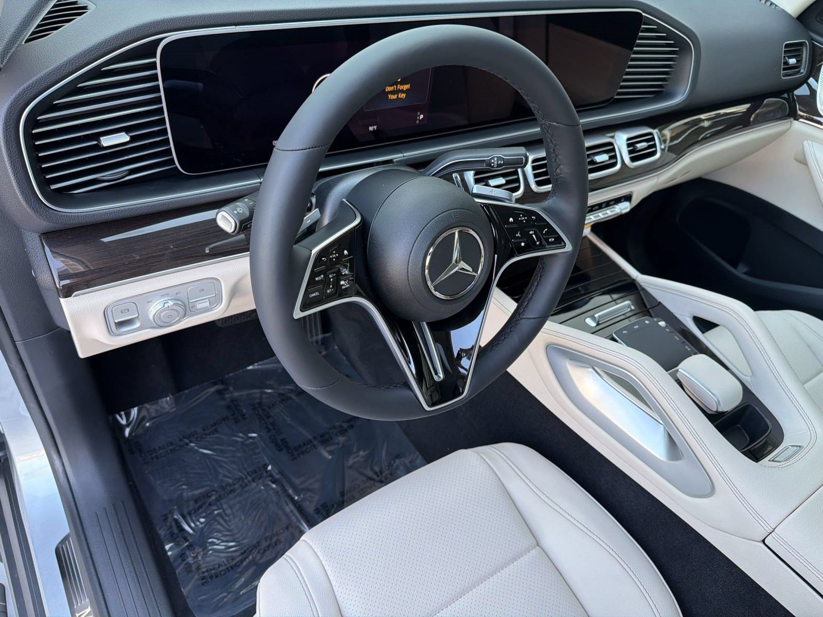 Used 2026 Mercedes-Benz GLE 350 4MATIC image 4