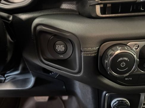 New 2026 Jeep Gladiator Mojave w/ Safety Group AWD/4WD image 24