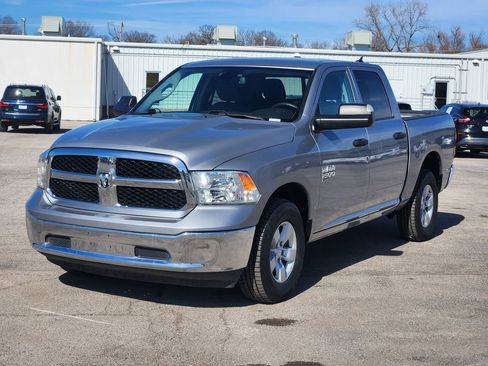 Used 2023 RAM 1500 Classic SLT w/ Trailer & Traction Group image 3