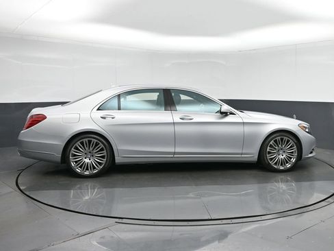 Used 2016 Mercedes-Benz S 550 4MATIC Sedan image 8