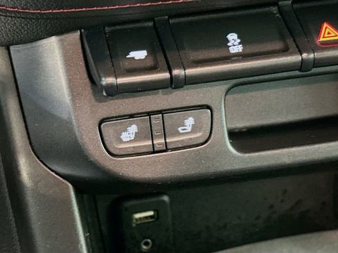 Used 2017 GMC Canyon SLE w/ All Terrain X Package image 21