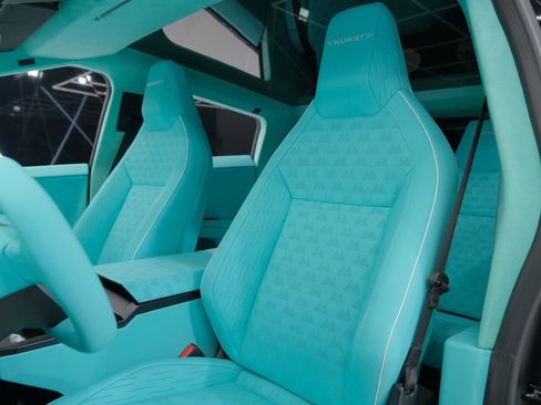 Used 2025 Tesla Cybertruck AWD Crew Cab image 22