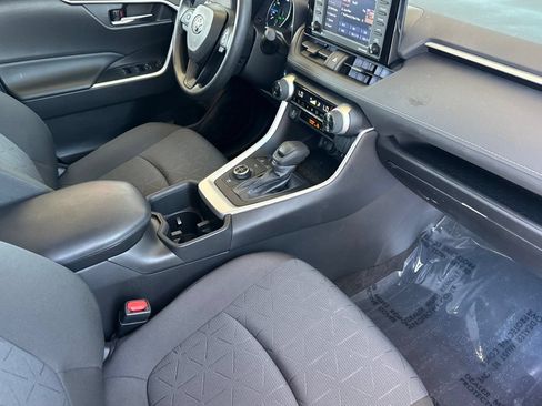 Certified 2022 Toyota RAV4 XLE AWD/4WD image 20