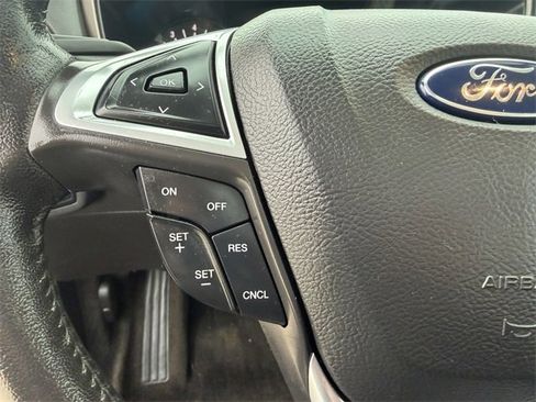 Used 2015 Ford Fusion SE w/ Equipment Group 202A image 21