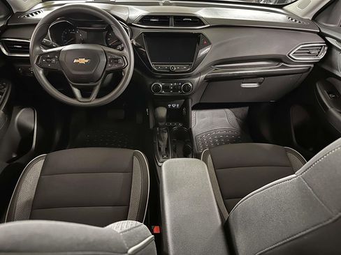 Used 2022 Chevrolet TrailBlazer LT w/ Convenience Package FWD image 17
