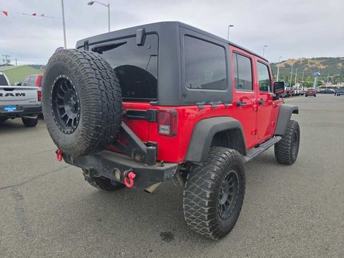 Used 2018 Jeep Wrangler Unlimited Sport S AWD/4WD image 10
