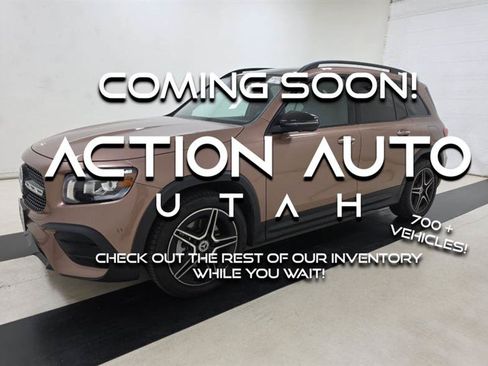 Used 2023 Mercedes-Benz GLB 250 w/ AMG Line image 1