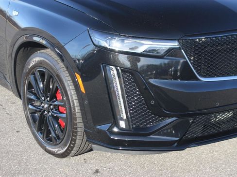 Used 2024 Cadillac XT6 Sport w/ LPO, Onyx Lite Package image 9