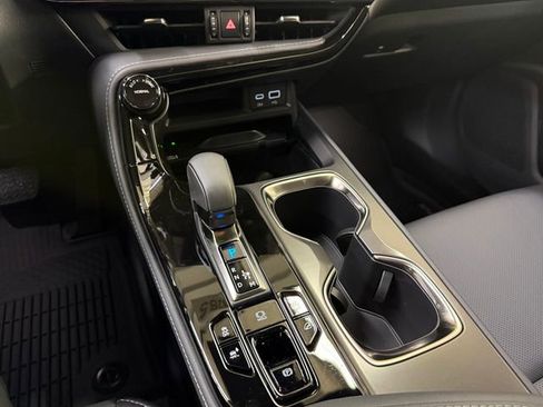 New 2026 Lexus NX 350 AWD image 19