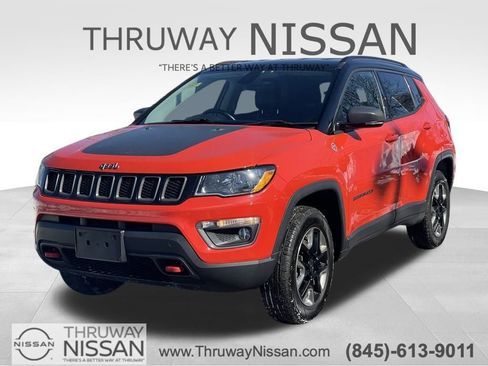 Used 2017 Jeep Compass Trailhawk image 1