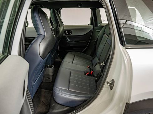 Certified 2025 MINI Cooper S FWD image 32
