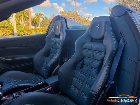 Used 2018 Ferrari 488 Spider image 21