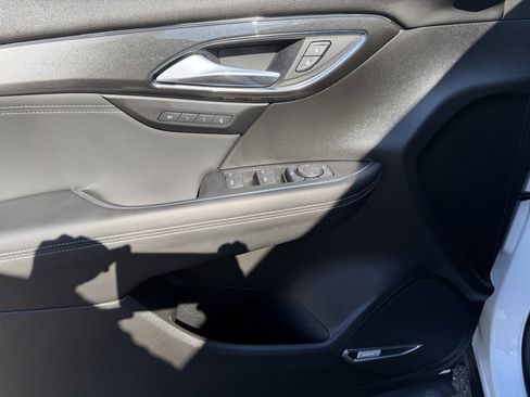 Used 2025 Buick Envision Preferred image 17