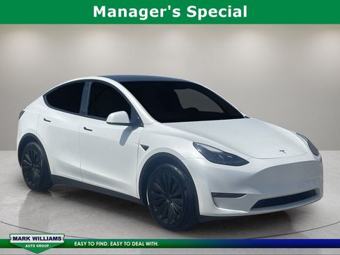 Used 2023 Tesla Model Y Long Range AWD/4WD image 1