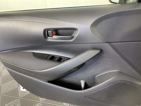 Used 2022 Toyota Corolla LE FWD image 22