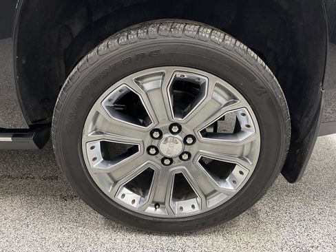 Used 2015 GMC Yukon Denali w/ Premium Package image 10