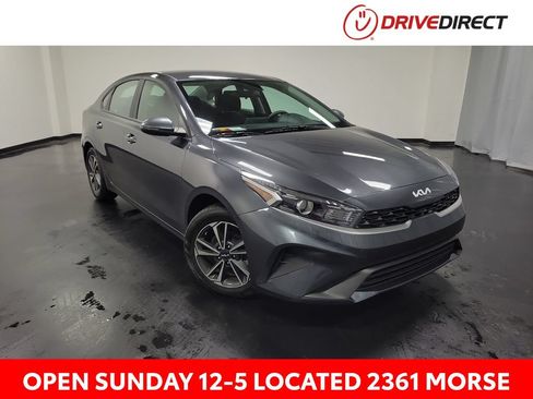Used 2024 Kia Forte LXS w/ LXS Technology Package FWD image 1