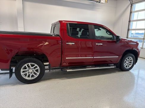 Used 2021 Chevrolet Silverado 1500 LT w/ Z71 Off-Road Package image 9