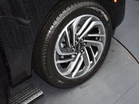 New 2025 Lincoln Navigator Reserve image 19