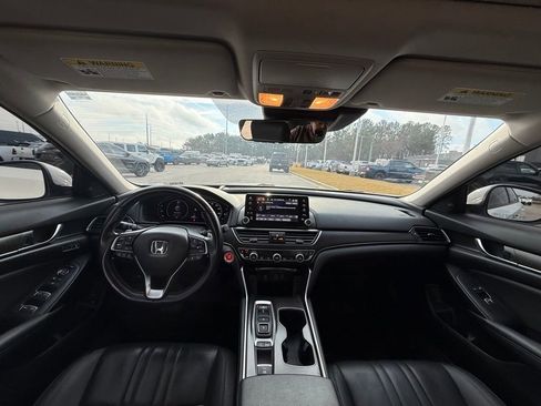 Used 2021 Honda Accord Touring image 12