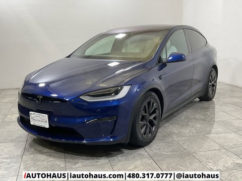 Used 2023 Tesla Model X Plaid image 6