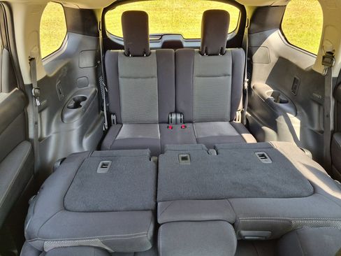 Used 2017 Nissan Pathfinder S FWD image 15