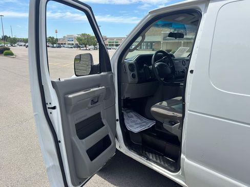 Used 2011 Ford E-250 and Econoline 250 w/ PWR Group RWD image 13