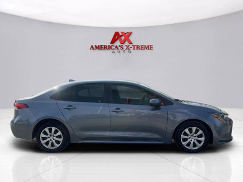 Used 2025 Toyota Corolla LE FWD image 7