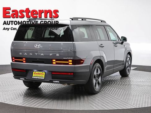 Used 2024 Hyundai Santa Fe SEL AWD/4WD image 5