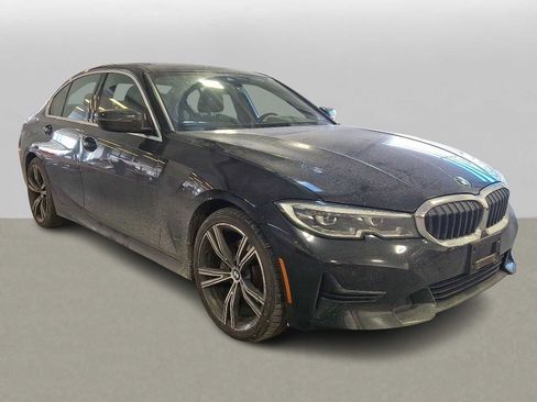 Used 2019 BMW 330i xDrive Sedan w/ Convenience Package image 2