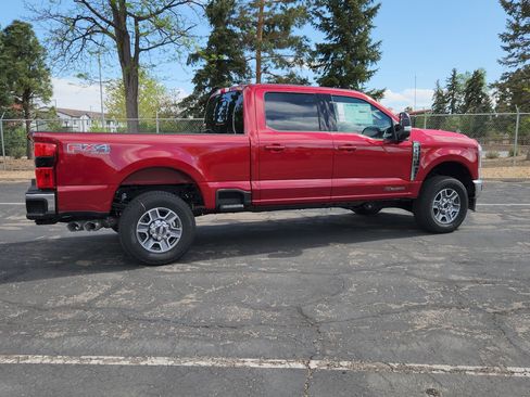 New 2025 Ford F350 Lariat w/ FX4 Off-Road Package AWD/4WD image 16