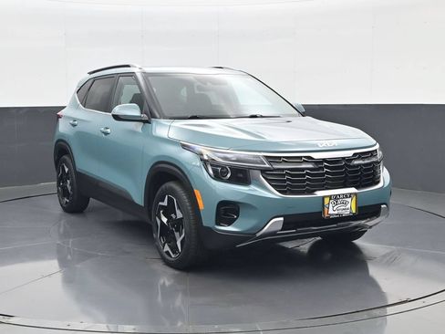 Used 2024 Kia Seltos EX AWD/4WD image 4